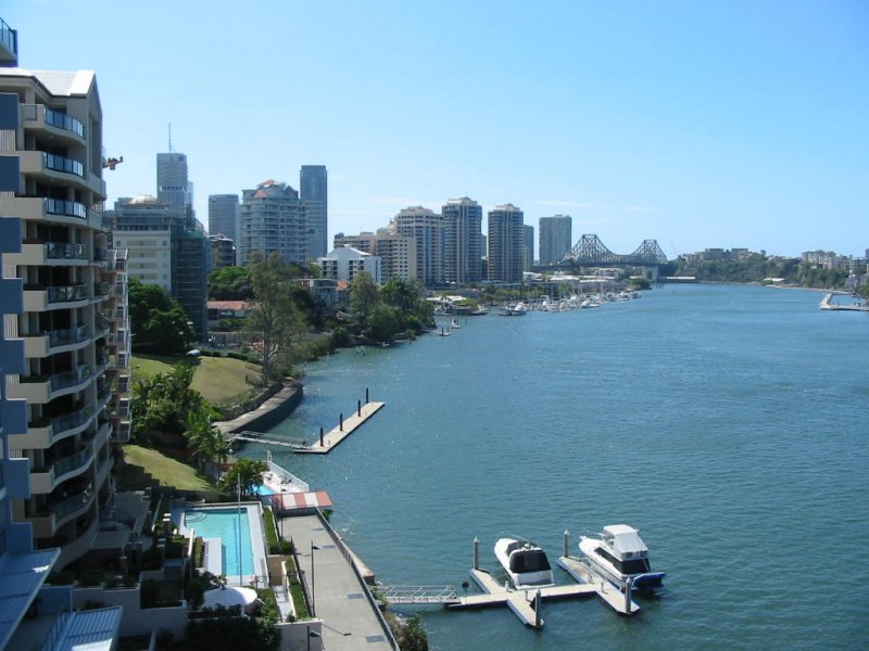 FULLY FURNISHED - 3 BEDROOM - SMACK BANG IN THE MIDDLE OF MILLIONAIRE'S ROW Picture 2