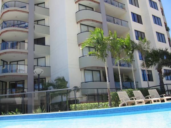 REGATTA RIVERSIDE - large 3 bedroom - $565,000. Open for Inspection Saturday 11.15 - 11.45am Picture 1