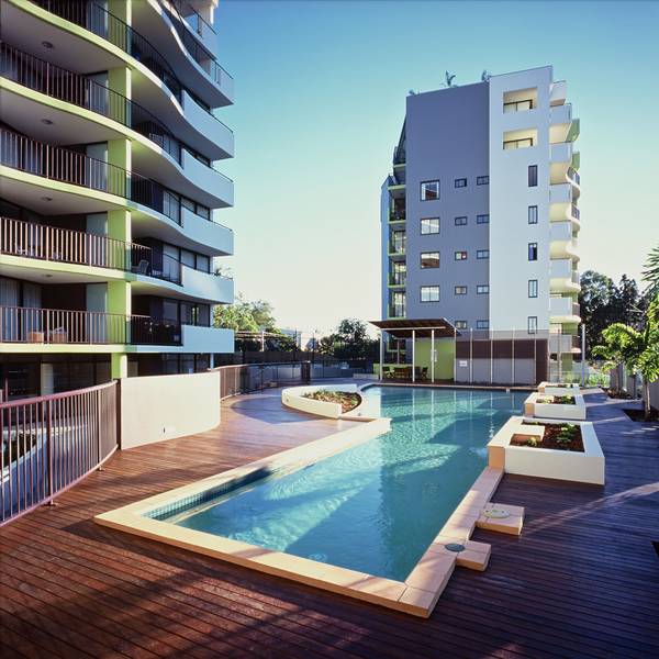 Rivers on the Park - 1 bed, 1 bath with large courtyard - renting now at $340 pw Picture 1