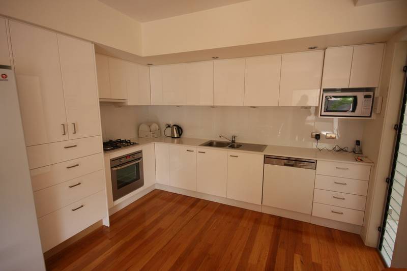 Three Level Fully Furnished Townhouse Picture