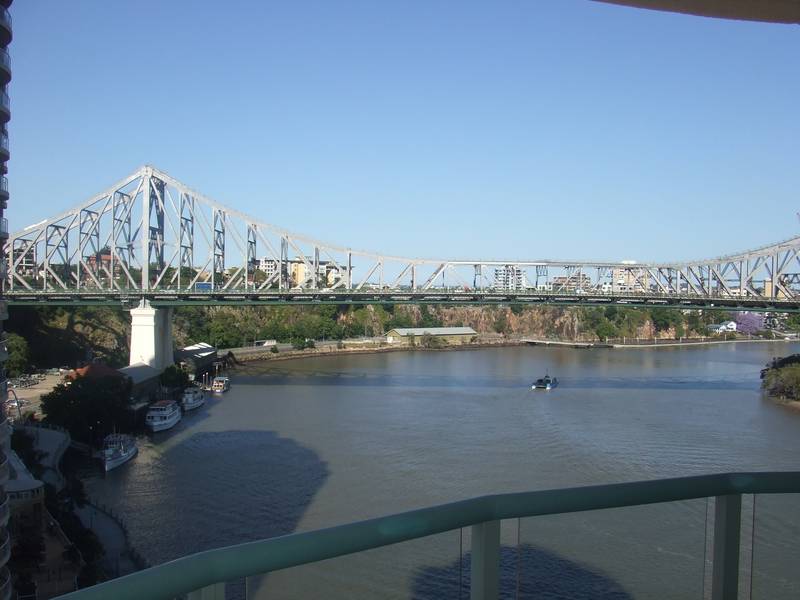 Fully furnished apartment Picture 1