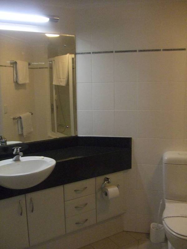 Fully furnished apartment Picture 2