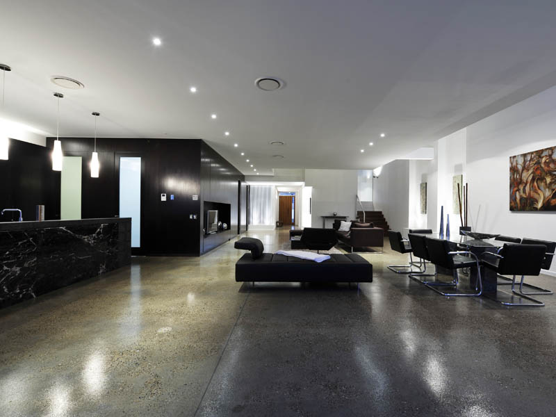 AWARD WINNING MONDRIAN - LIKE NOTHING YOU HAVE SEEN BEFORE Picture 1