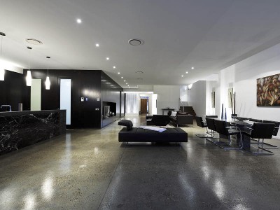 AWARD WINNING MONDRIAN - LIKE NOTHING YOU HAVE SEEN BEFORE Picture