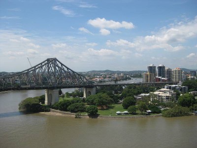Stunning Apartment with Breath Taking Story Bridge and City Views Picture