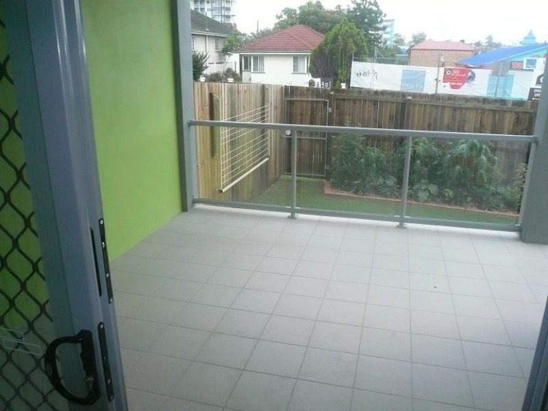 BRAND NEW TWO BEDROOM - EXECUTIVE LIVING -
SIZE AND QUALITY Picture 3