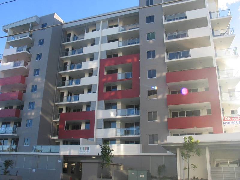 Walk to Chermside Shopping Centre + FREE RENTAL PERIOD Picture 1