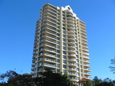 FULLY FIRNISHED - POOL AND TENNIS COURT - CITY VIEWS - AVAILABLE NOW - DON'T MISS IT Picture