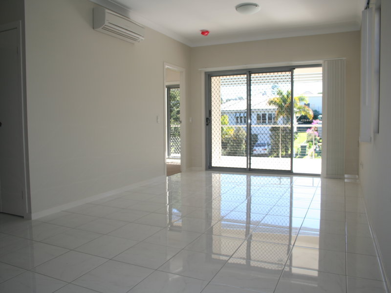 Brand New Unit Stafford/Kedron border - FREE RENT PERIOD Picture 3