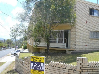 NEW CARPET !!
THREE BEDROOM - SPACIOUS GROUND FLOOR Picture NEW CARPET !!
THREE BEDROOM - SPACIOUS GROUND FLOOR Picture