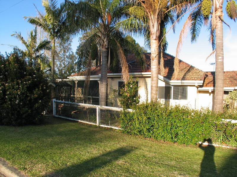 BERRY RENTAL Picture 1