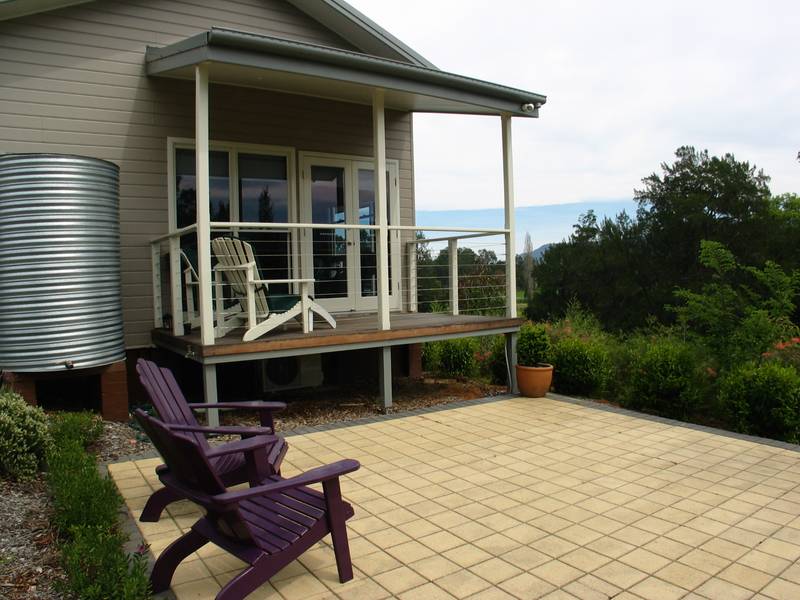 Serendipity Main House plus Cottage 2 Picture 1