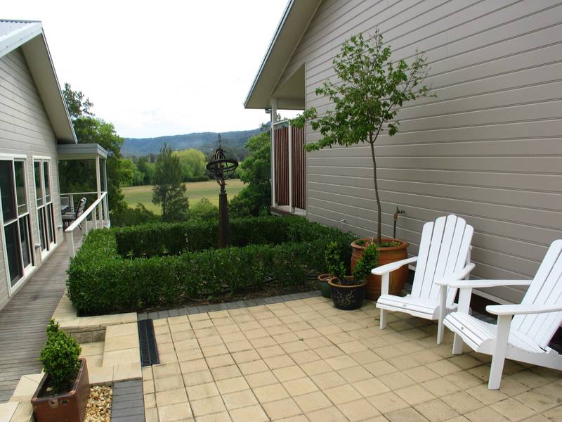 Serendipity Main House plus Cottage 1 and 2 Picture 1