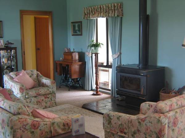 RURAL HIDEAWAY Picture RURAL HIDEAWAY Picture