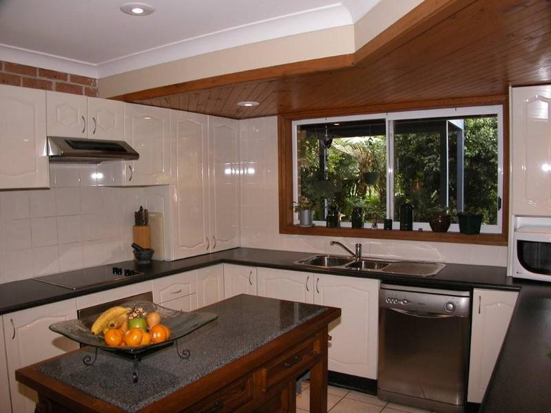 A VILLAGE LIFESTYLE Picture 3