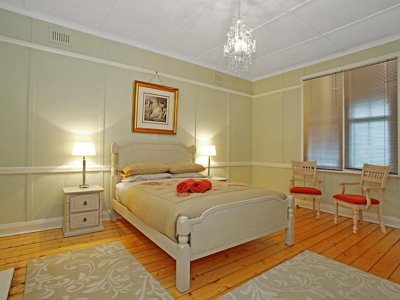 Berry Vinadio Picture 2