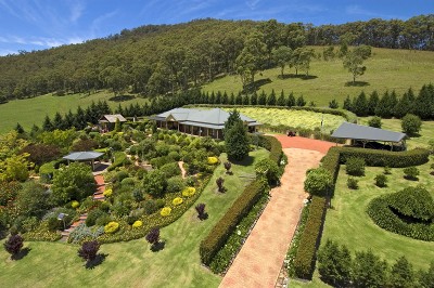 'Notre Maison' Picture 'Notre Maison' Picture