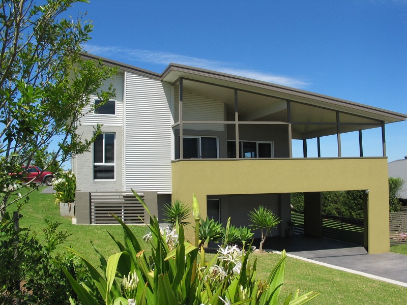 MASTER BUILT HOME Picture 1