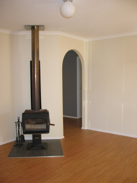 FAMILY HOME Picture 3