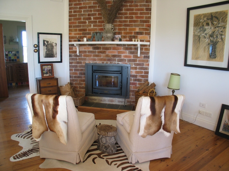 Errington Cottage Picture 3