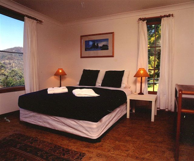 The Cedars Picture 3