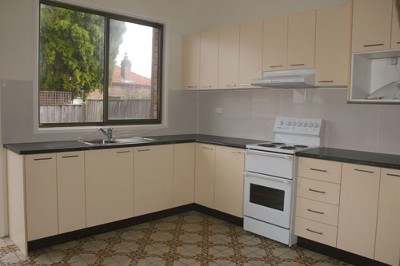 PERFECT LOCATION! AFFORDABLE! Picture PERFECT LOCATION! AFFORDABLE! Picture