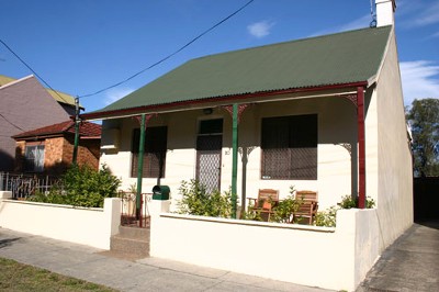 PERFECT FAMILY HOME! Picture