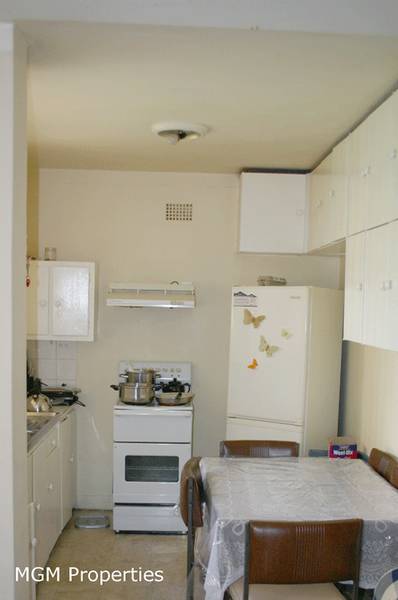 Warm and convenient family home Picture 1