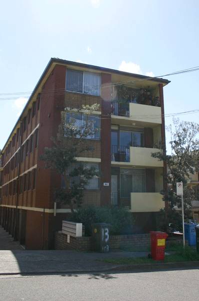 Top floor unit with Sunny Outlook Picture 1