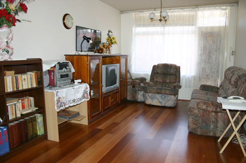 Spacious Living! Picture Spacious Living! Picture