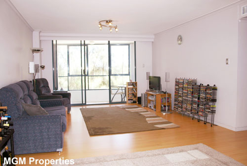 SOLD! ANOTHER FANTASTIC RESULT! Picture 3