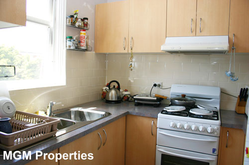 RARE OPPORTUNITY BE QUICK! Picture 2