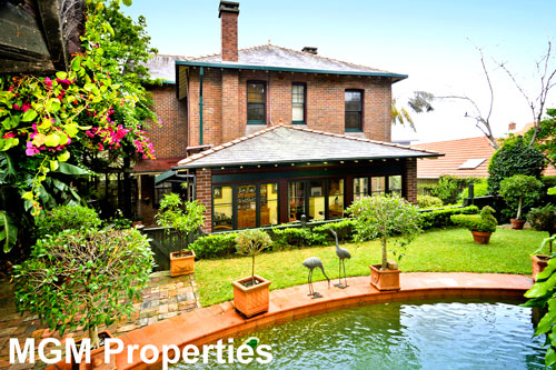 Grand Edwardian Mansion Picture 1