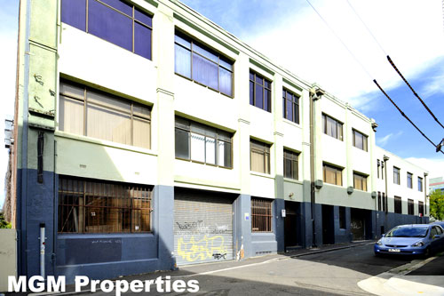 Prominent Position! Picture 2