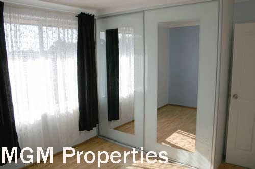 DEPOSIT TAKEN Picture 3