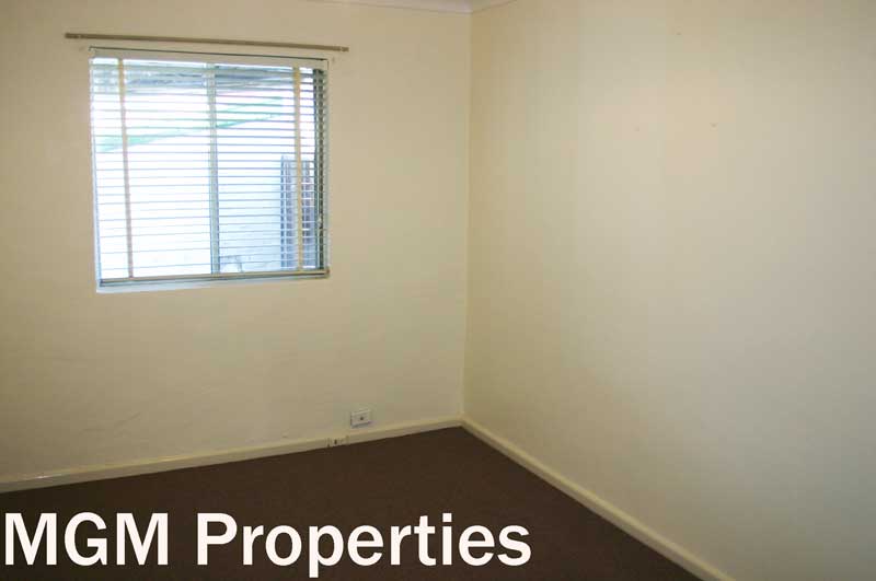 **DEPOSIT TAKEN** Picture 3