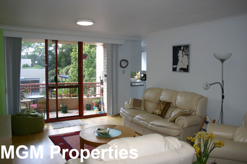 This apartment is sure to get your vote! Picture 1