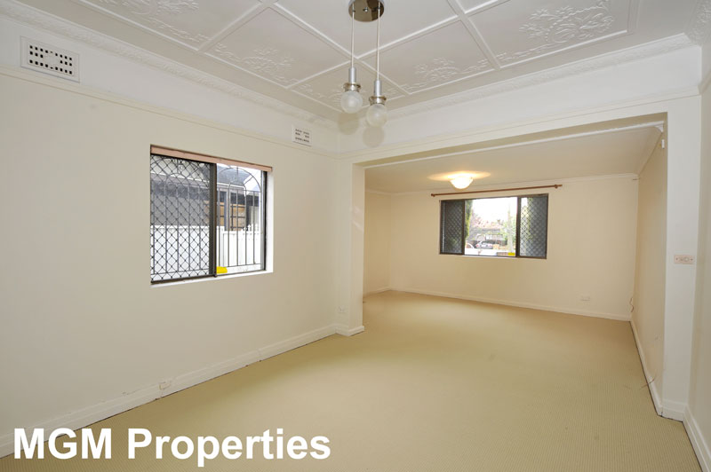 AUCTION ON-SITE THIS SATURDAY @ 12.45PM Picture 2