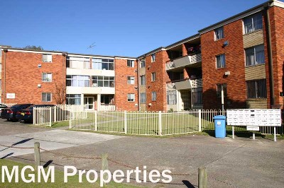 Bright and Sunny! **DEPOSIT TAKEN** Picture