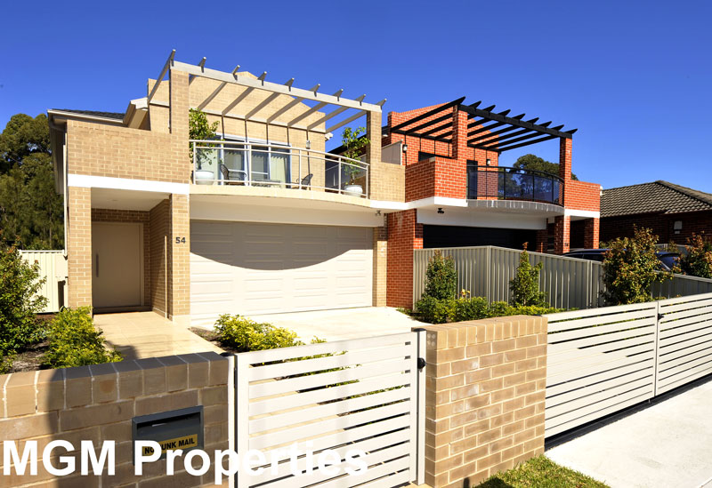 Contemporary Parkside Entertainer! Picture 3