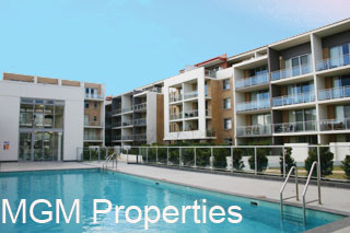 Sought After Complex!**DEPOSIT TAKEN** Picture 2