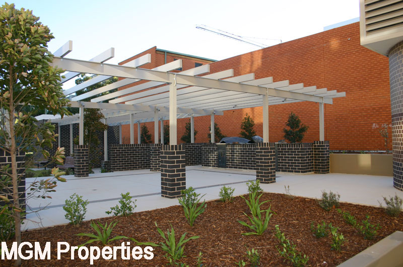 Spacious Brand New Apartment! Picture 2