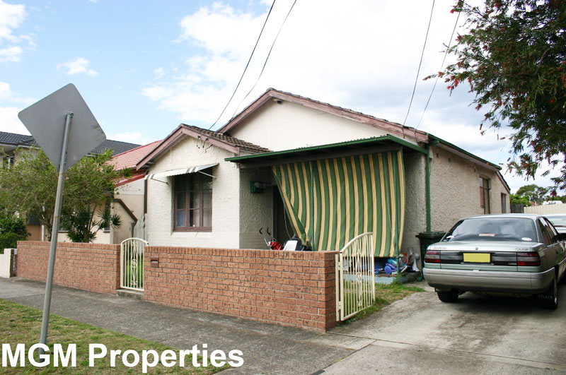 LAND! LAND! GATEWAY TO THE EAST! Picture 1