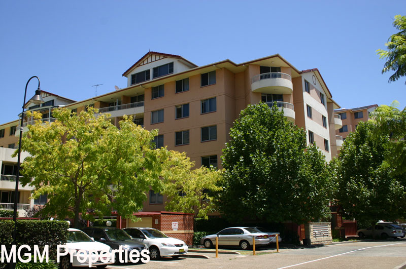 **DEPOSIT TAKEN** Picture 1