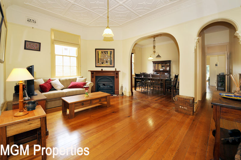 Gorgeous Federation Family Semi! Picture 2