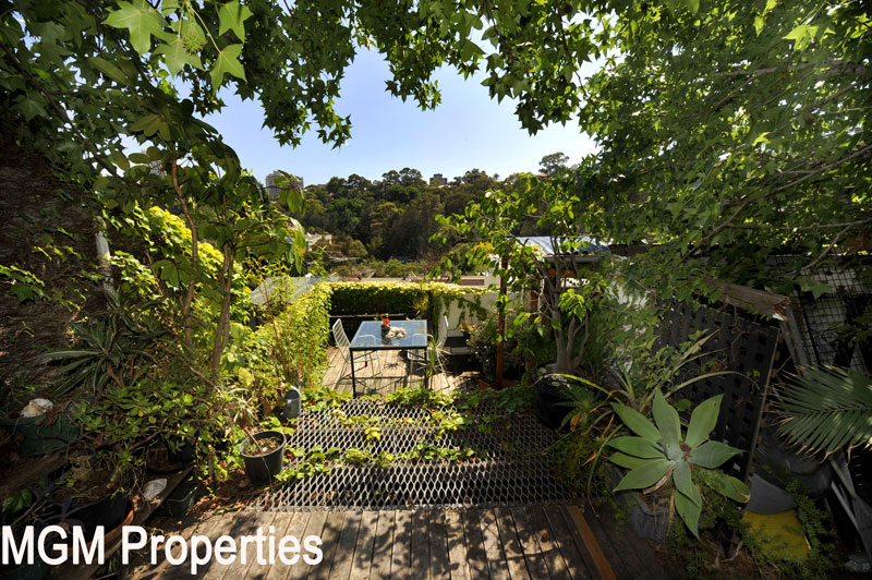 Unique Home/Income or Residence! Picture 1