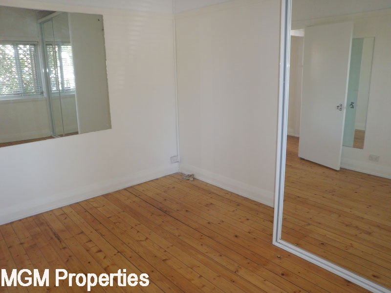 **DEPOSIT TAKEN** Picture 2