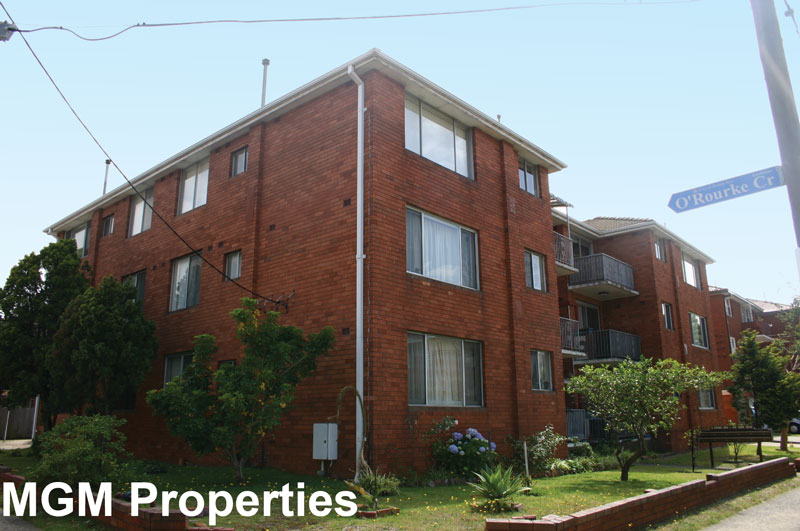 Move Straight In! Picture 2