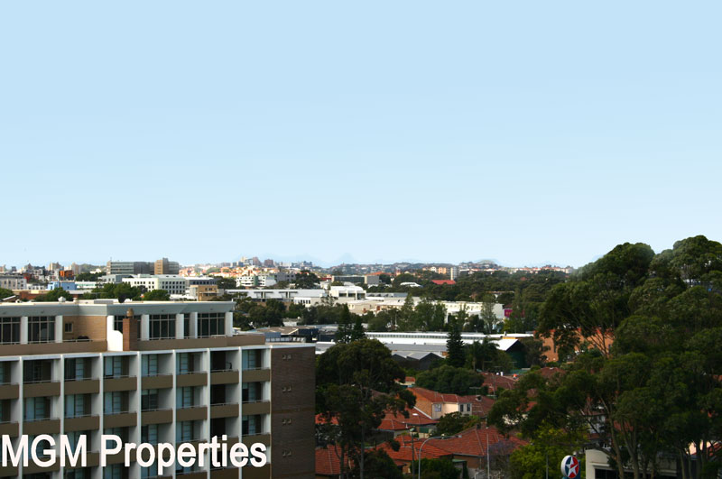 **DEPOSIT TAKEN** Picture 3