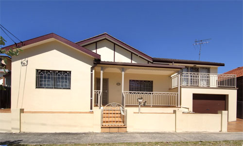 LOCATION! LOCATION! Live & Create! Picture 1